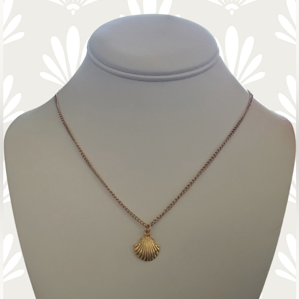 Golden Seashell Necklace